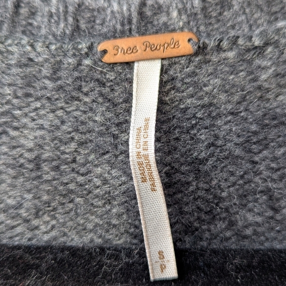 Free People Y2K Lambswool Angora Knit Scoop Neck Vest Size Small Gray Black - Picture 3 of 8